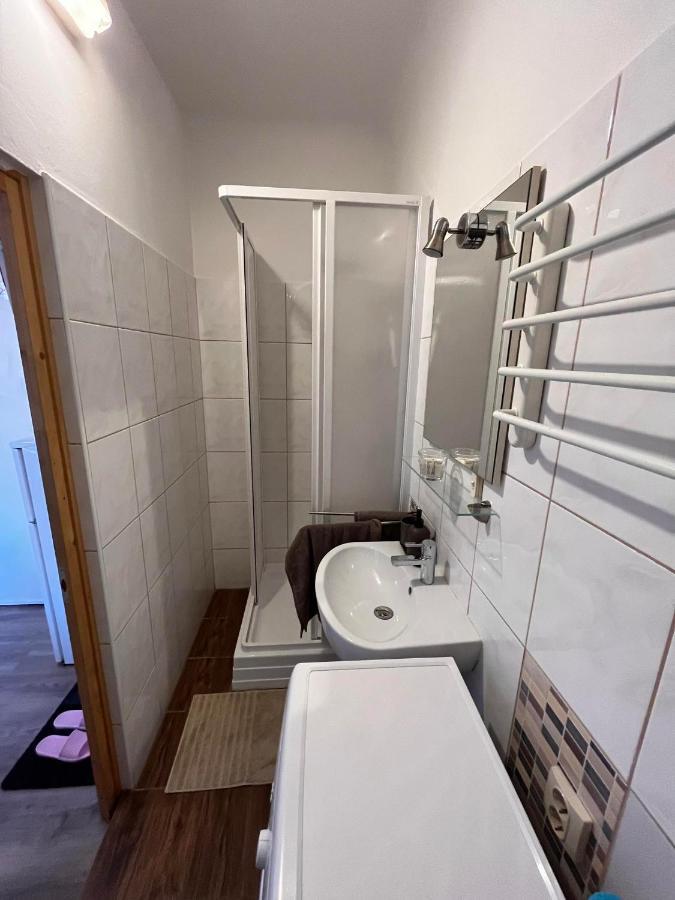 Varfal-Lak Apartman Sopron Eksteriør billede